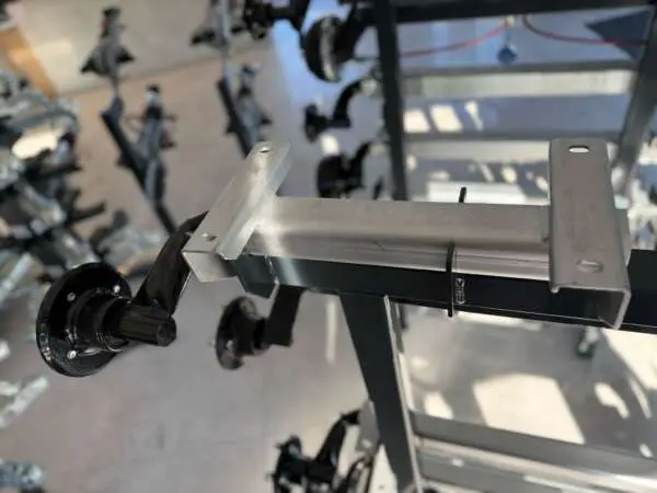 Oś dzielona dla przyczep o DMC do 750 kg - obrazek 5